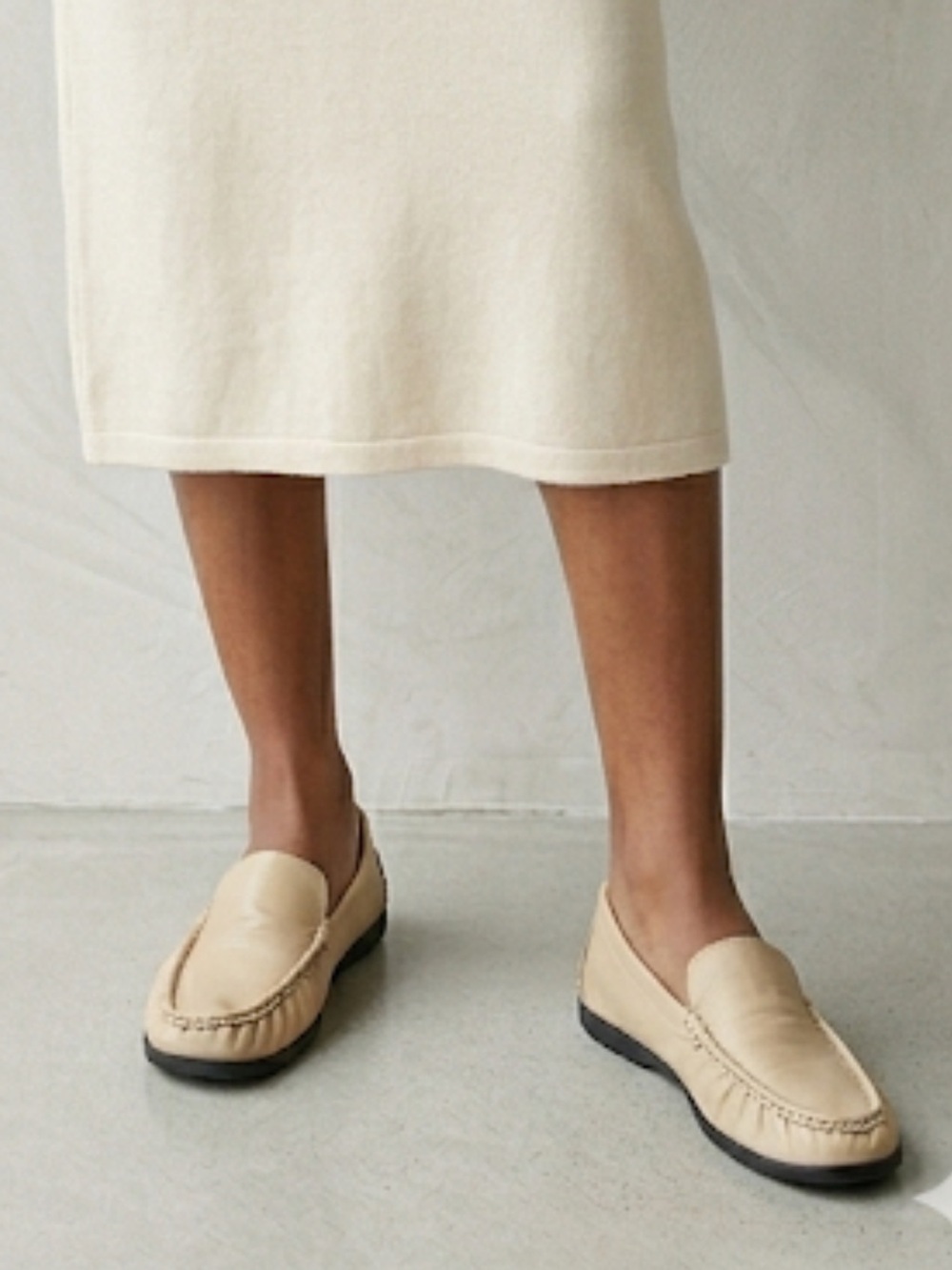 ZARA Beige Leather Loafers Scrunched Toe Chic Minimalist EU 40 US 9-9.5